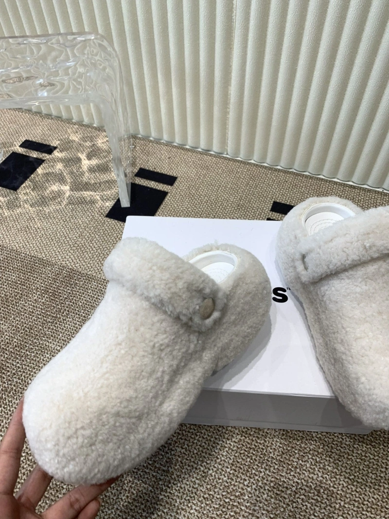 Bold Othxr Slippers 214936