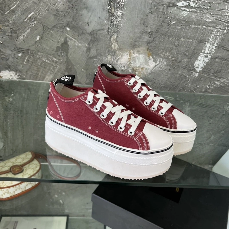Lightweight Othxr Sneakers 214692