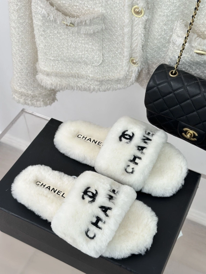 UrbanStyle Chxnxl Slippers 126166