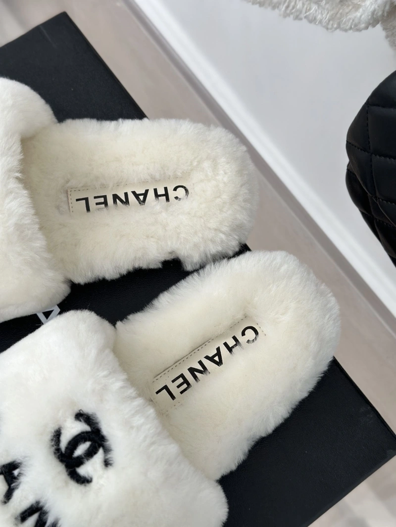 UrbanStyle Chxnxl Slippers 126166