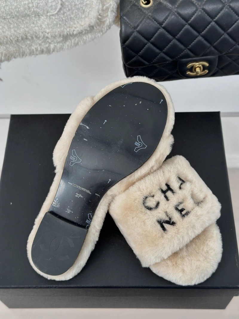 Comfortable Chxnxl Slippers 126167
