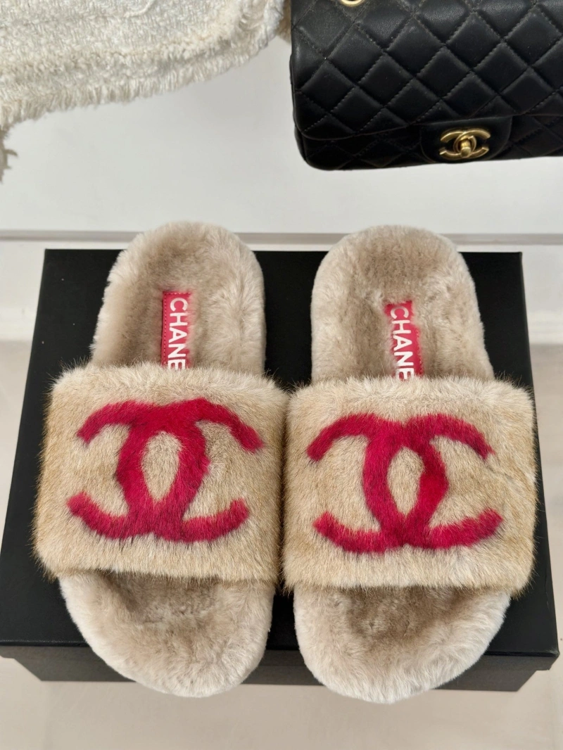 Chxnxl Slippers Vibrant 126138