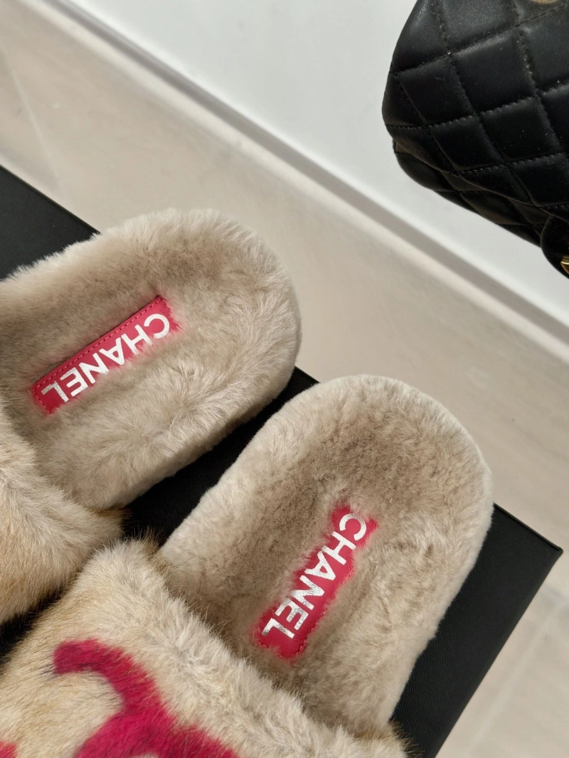 Chxnxl Slippers Vibrant 126138