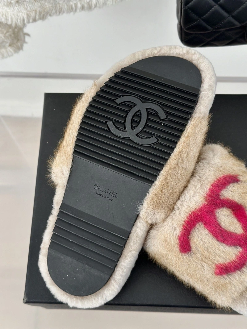 Chxnxl Slippers Vibrant 126138