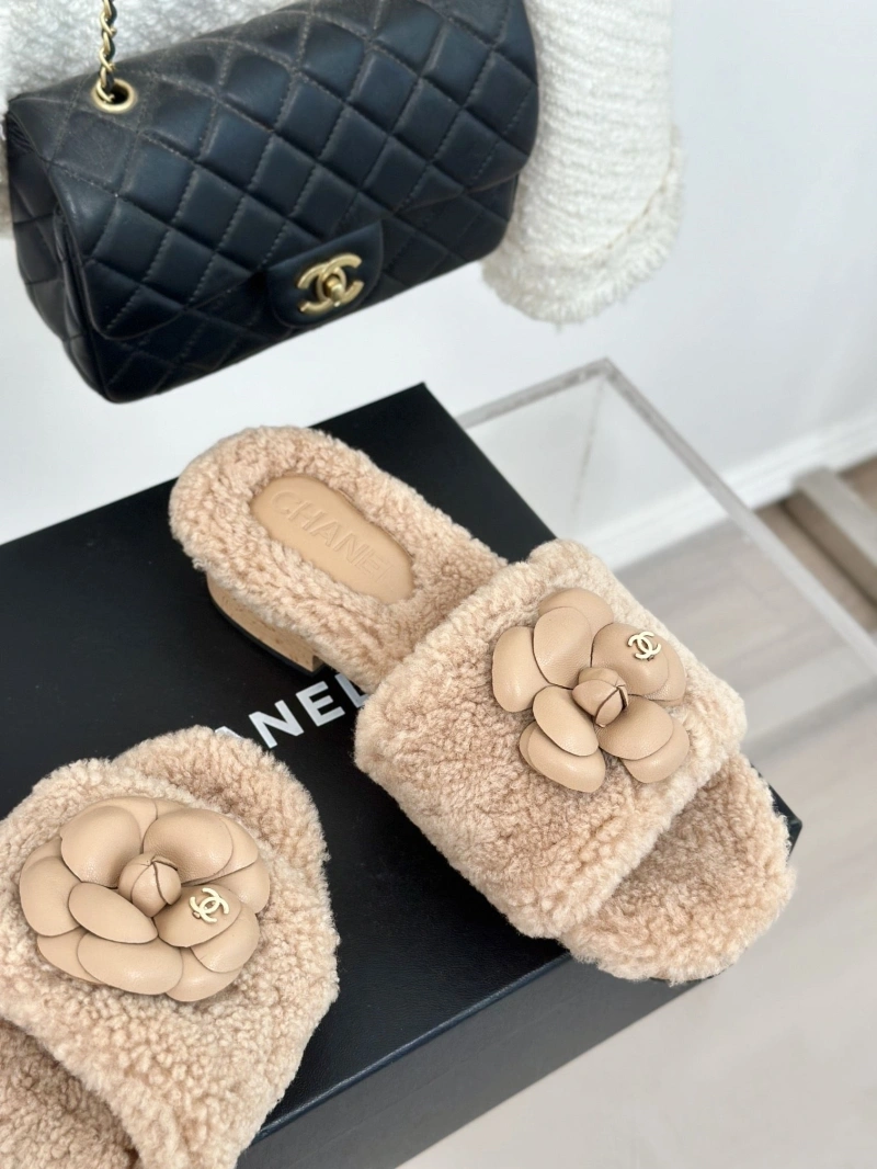 Chxnxl Slippers Vibrant 126147