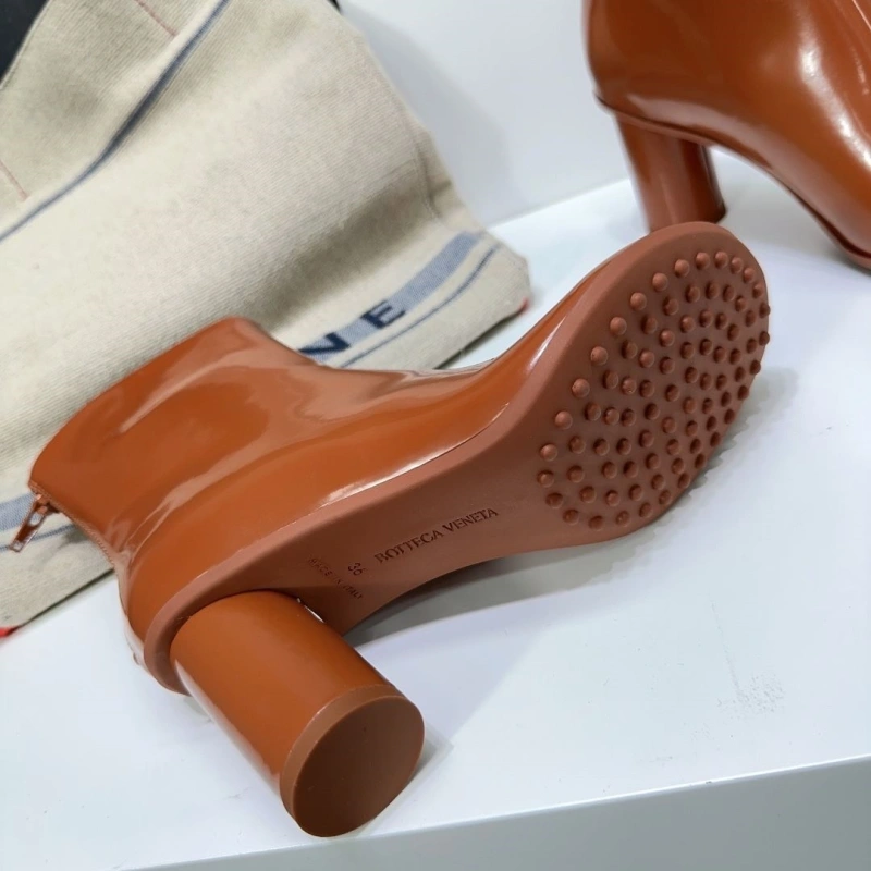 Practical Bxttxga Vxnxta Boots 113124