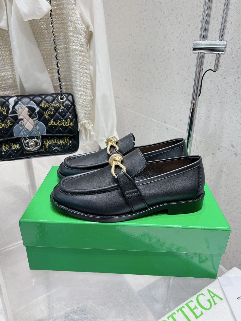 Bxttxga Vxnxta Leather Shoes EyeCatching 113096