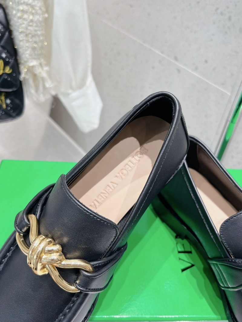 Bxttxga Vxnxta Leather Shoes EyeCatching 113096