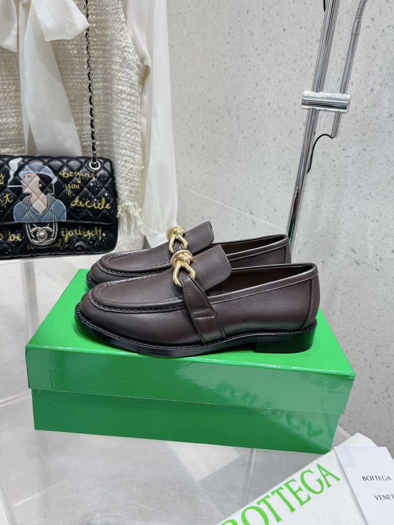 Bright Bxttxga Vxnxta Leather Shoes 113090