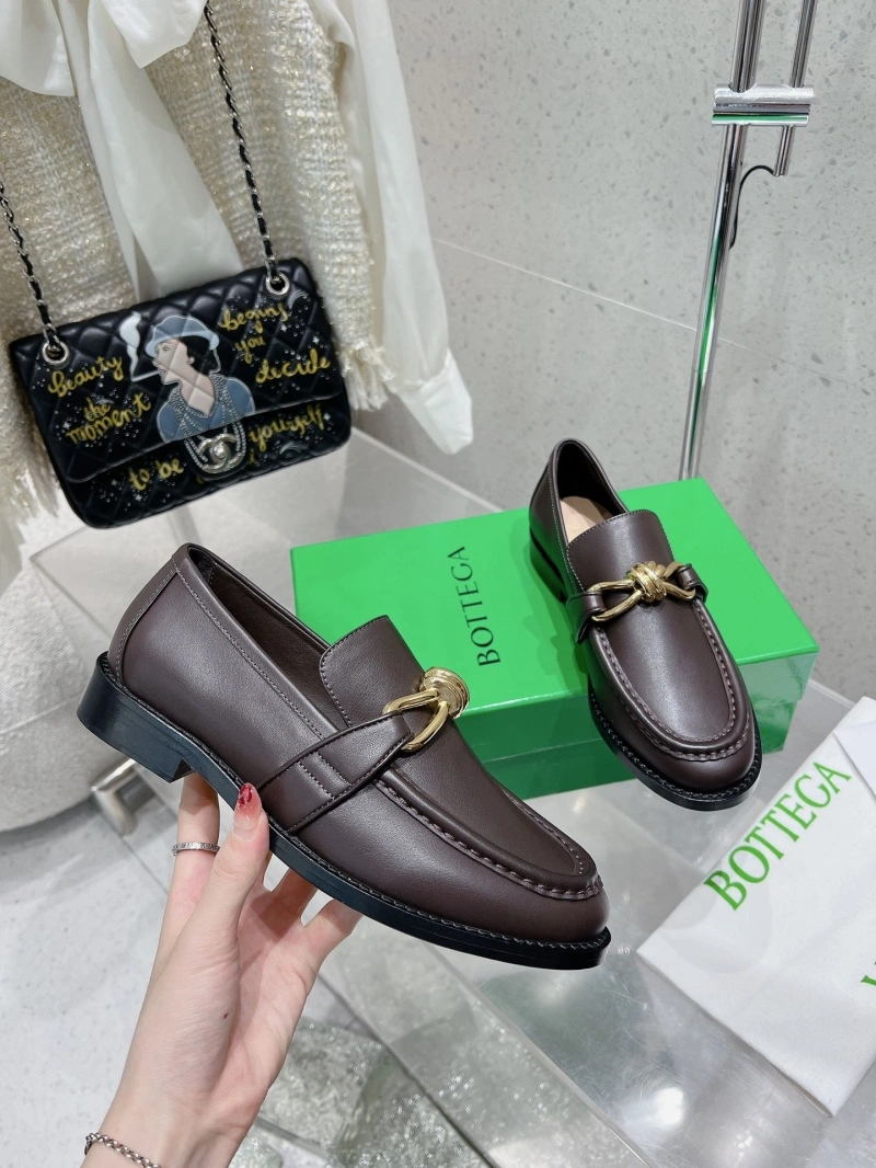 Bright Bxttxga Vxnxta Leather Shoes 113090