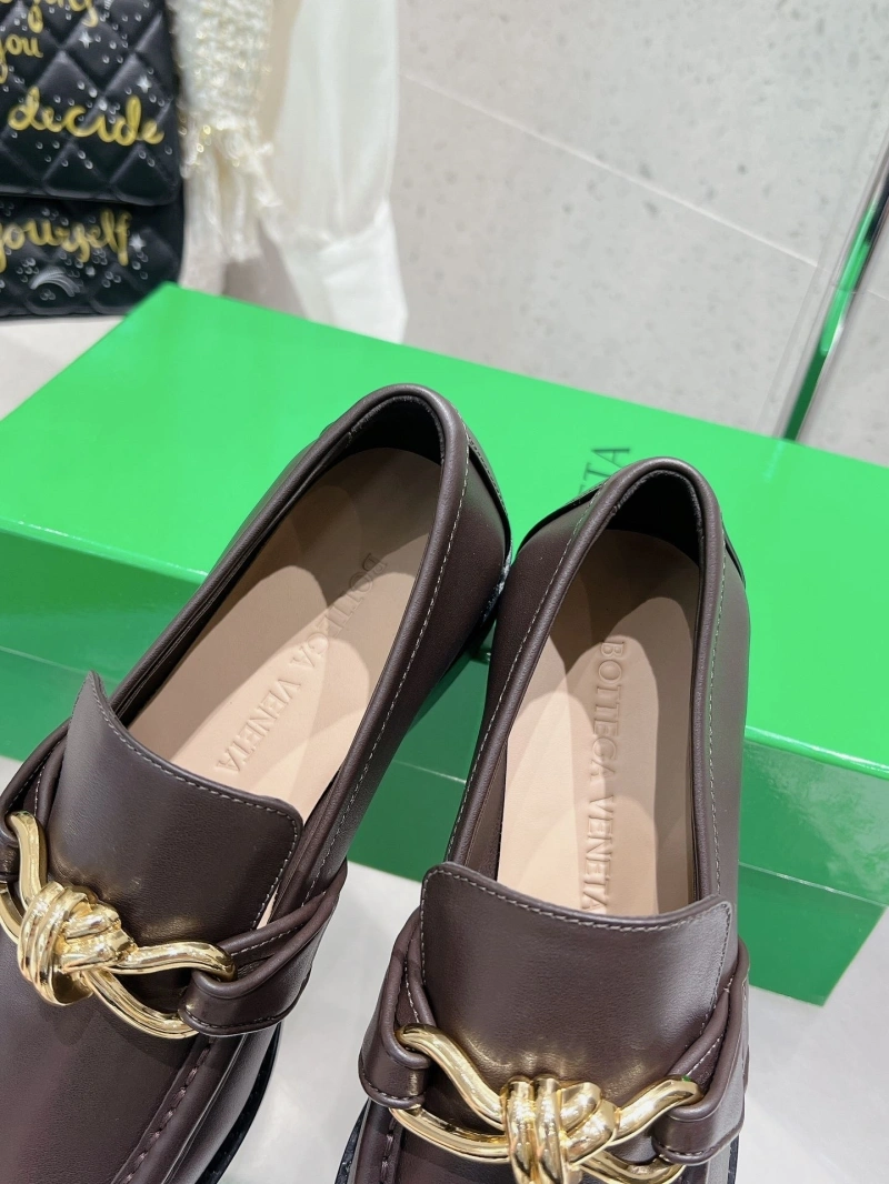 Bright Bxttxga Vxnxta Leather Shoes 113090