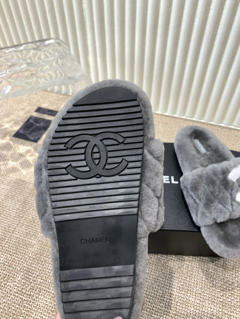 SportInspired Chxnxl Slippers 126143