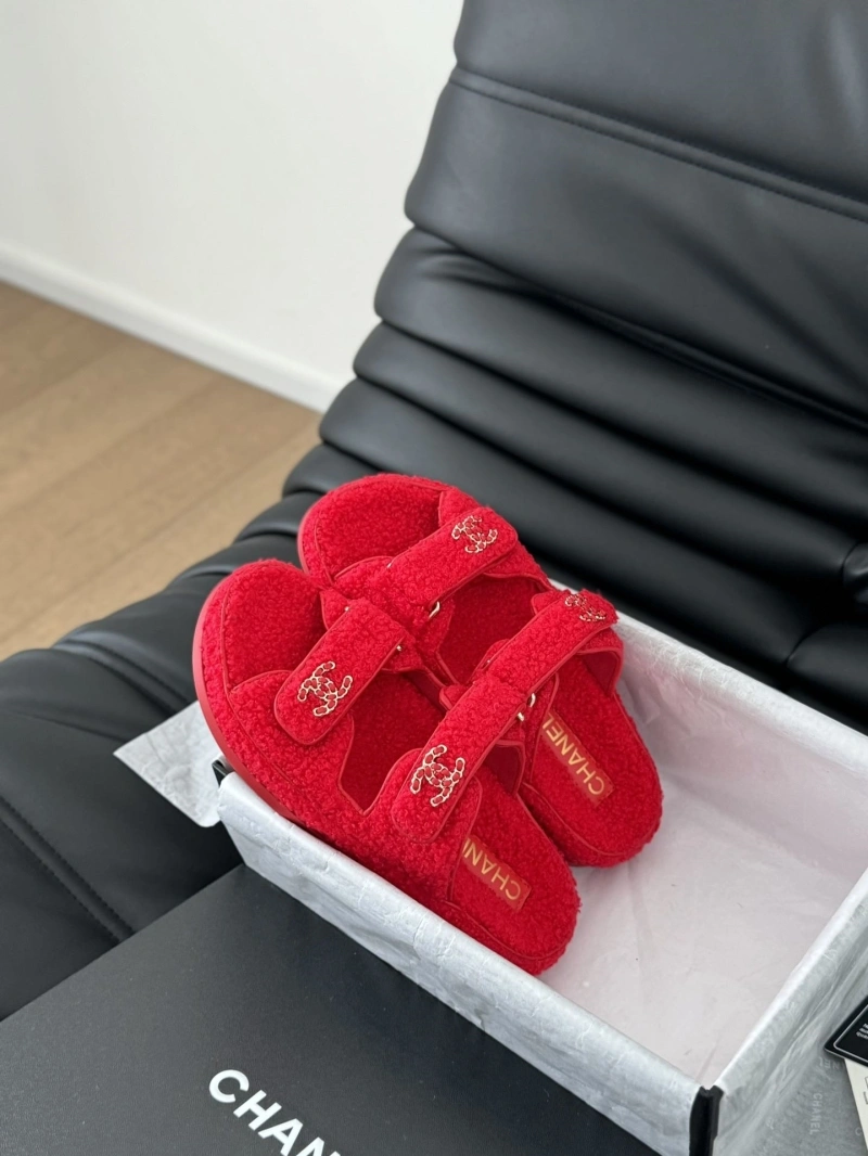 WellDesigned Chxnxl Sandals 126257