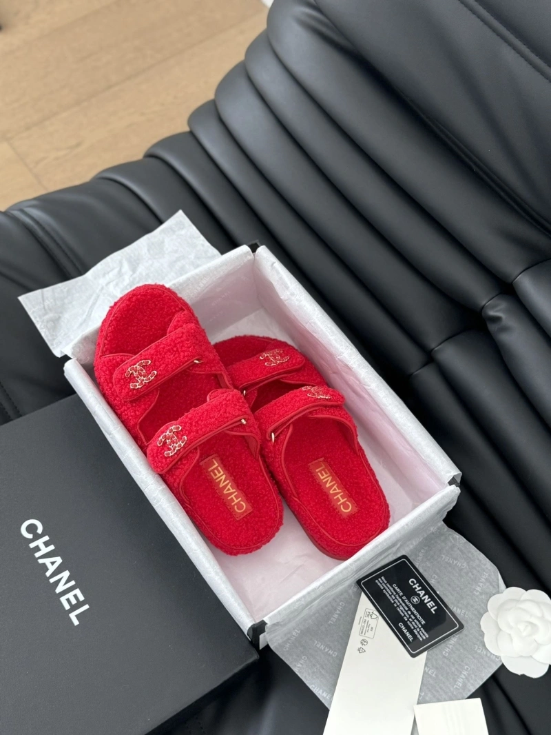 WellDesigned Chxnxl Sandals 126257