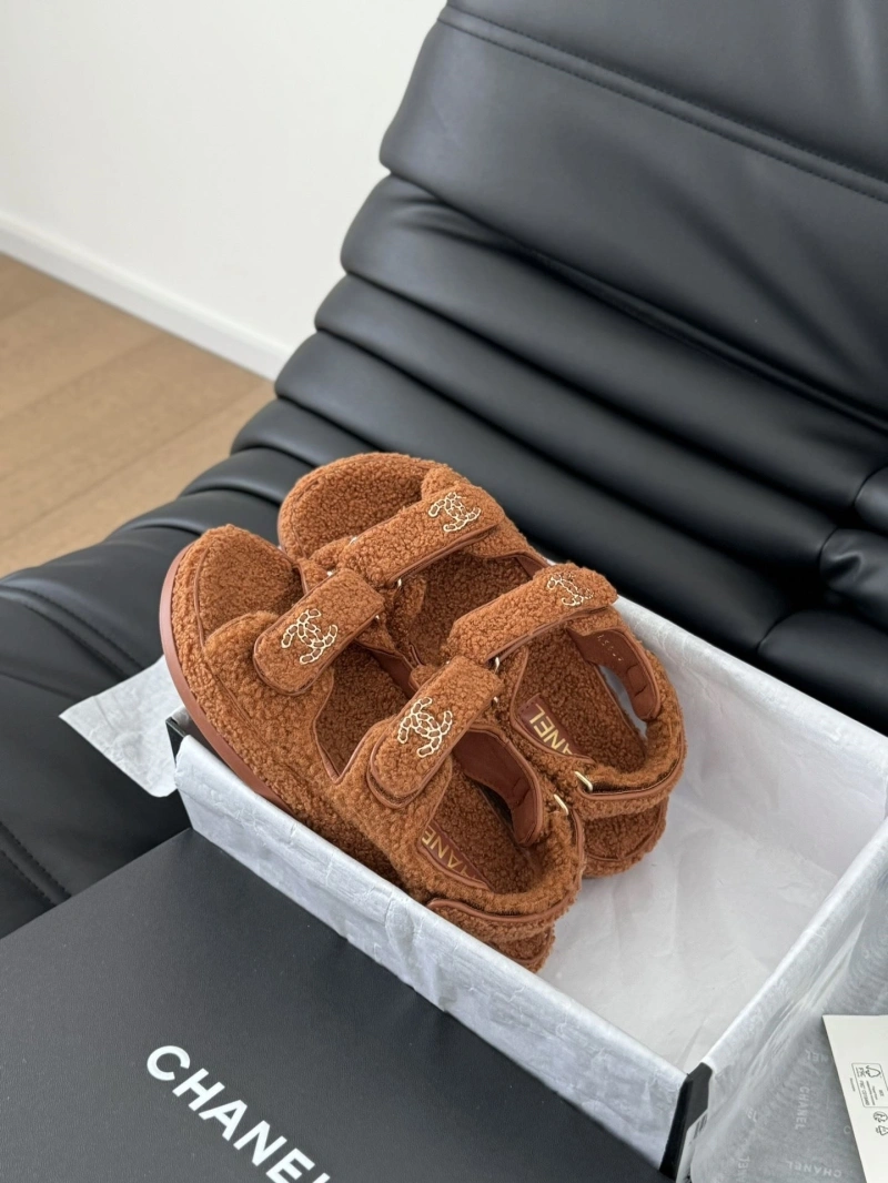 Resilient Chxnxl Sandals 126243