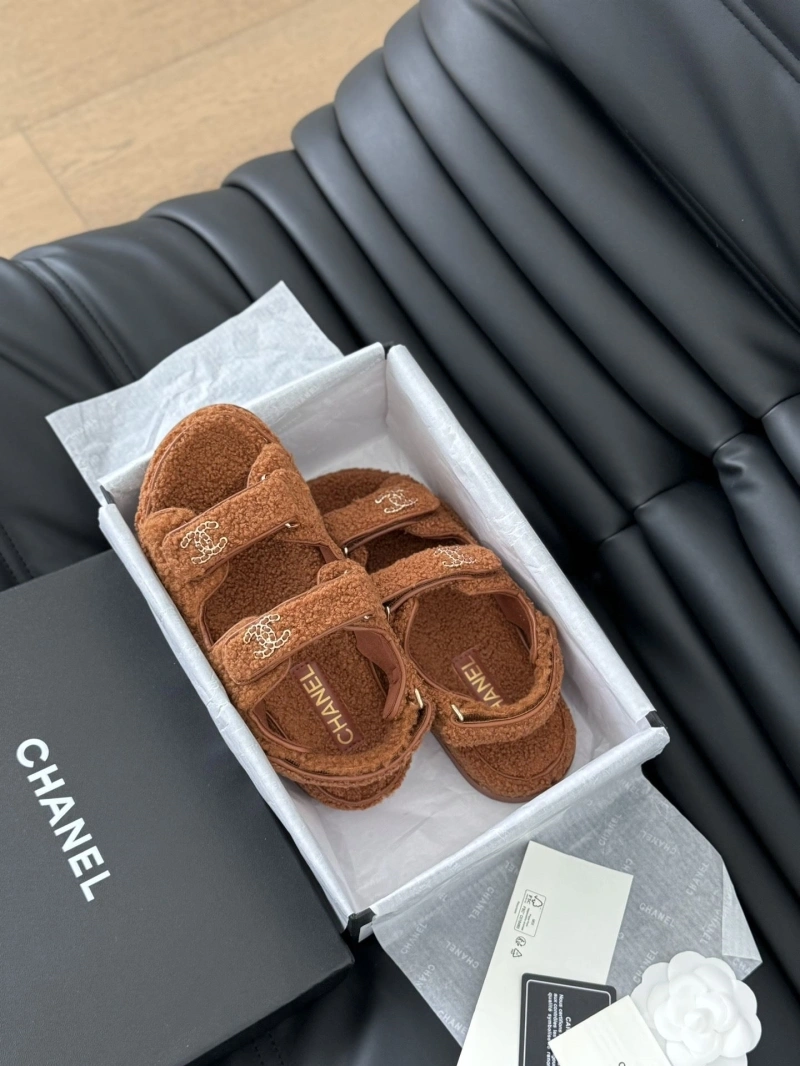 Resilient Chxnxl Sandals 126243