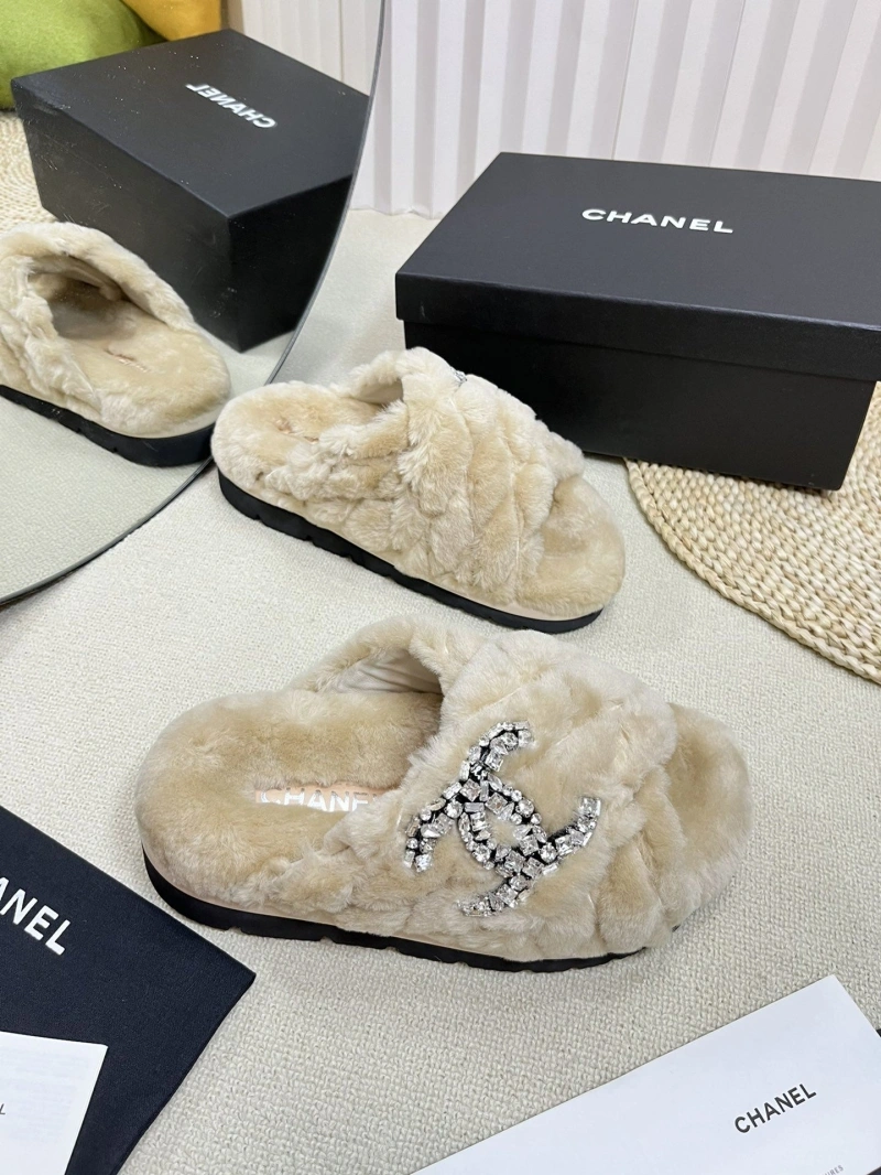 Bright Chxnxl Slippers 126133
