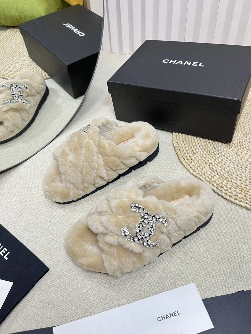 Bright Chxnxl Slippers 126133