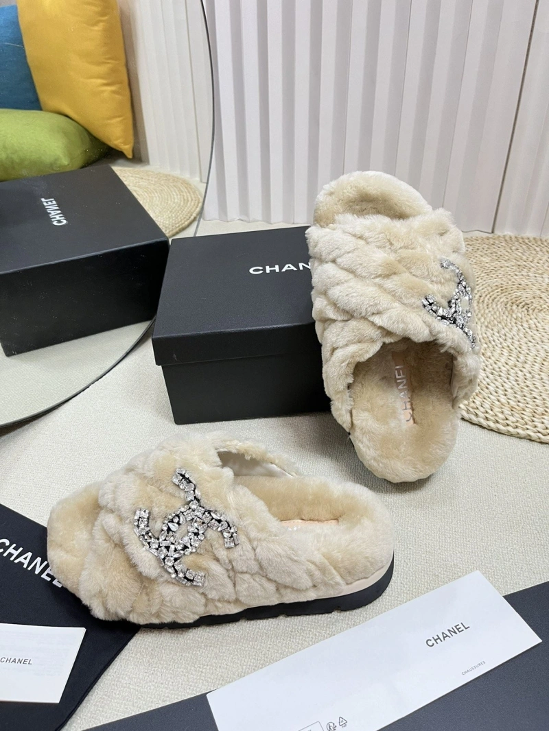 Bright Chxnxl Slippers 126133