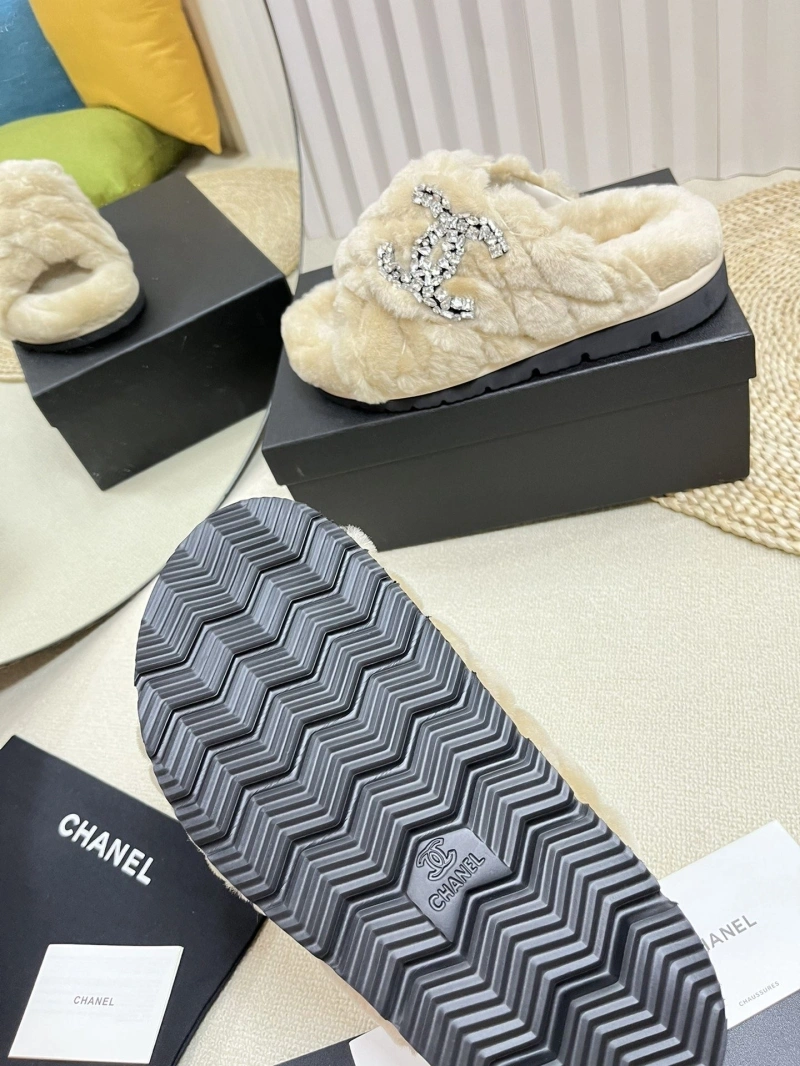 Bright Chxnxl Slippers 126133