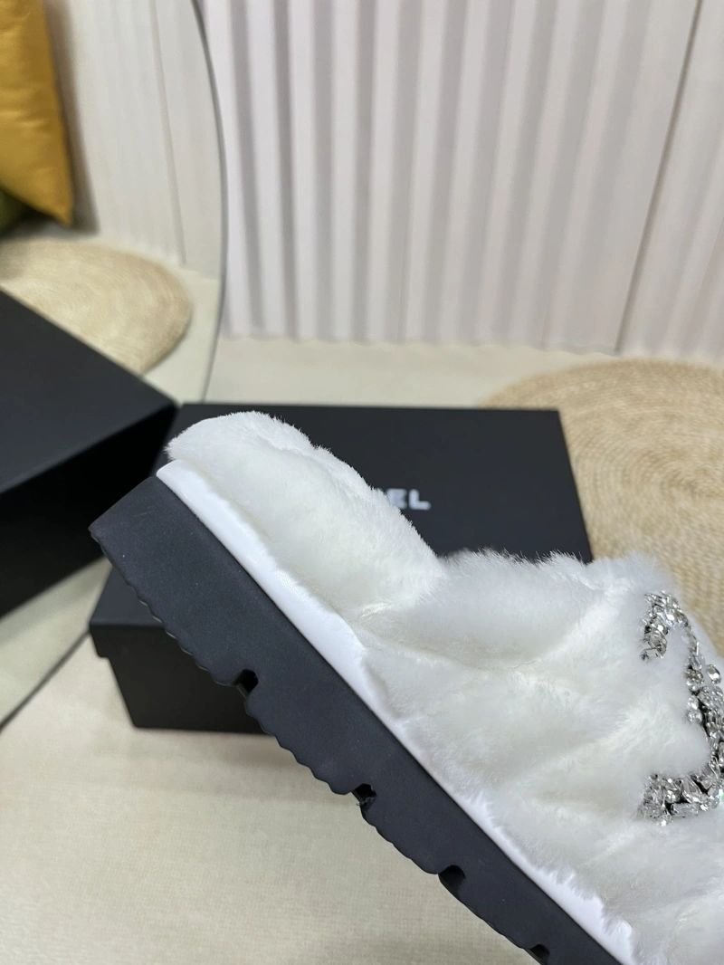 NewStyle Chxnxl Slippers 126135