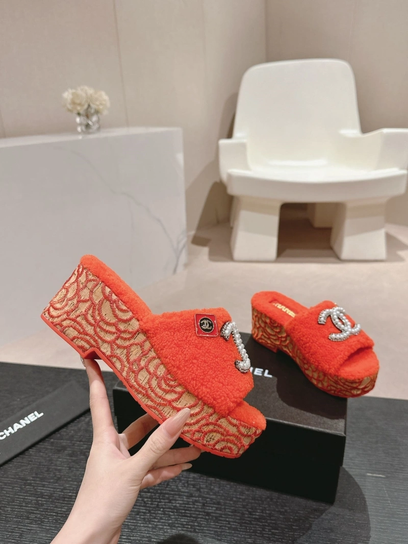 DailyWear Chxnxl Slippers 126123