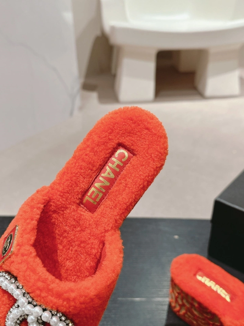 DailyWear Chxnxl Slippers 126123