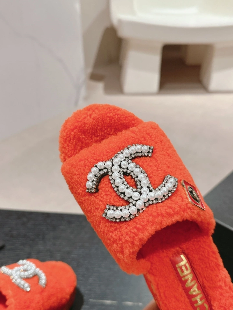 DailyWear Chxnxl Slippers 126123