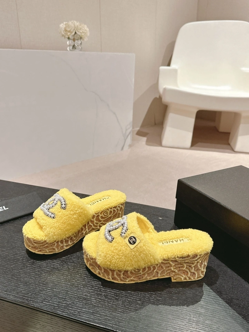 Trendy Chxnxl Slippers 126122