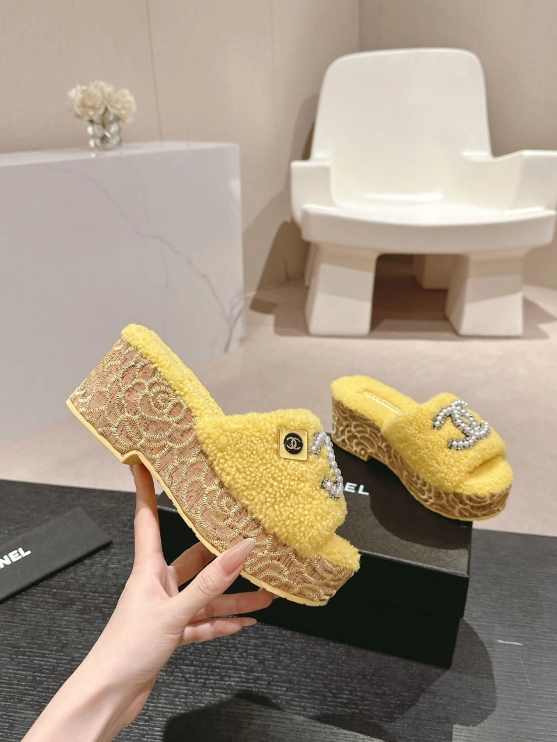 Trendy Chxnxl Slippers 126122