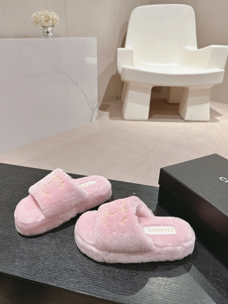 Bold Chxnxl Slippers 126120