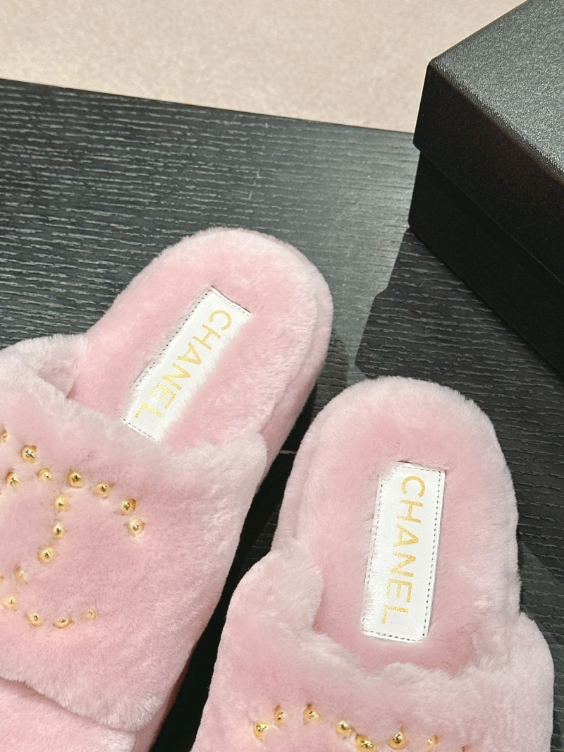 Bold Chxnxl Slippers 126120