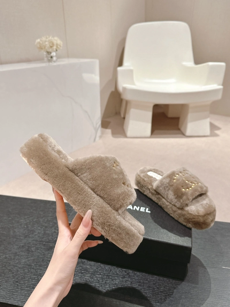 Affordable Chxnxl Slippers 126115