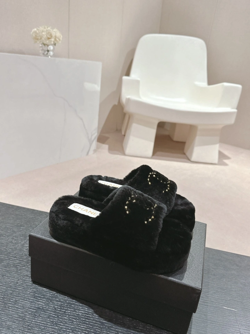 Elegant Chxnxl Slippers 126117