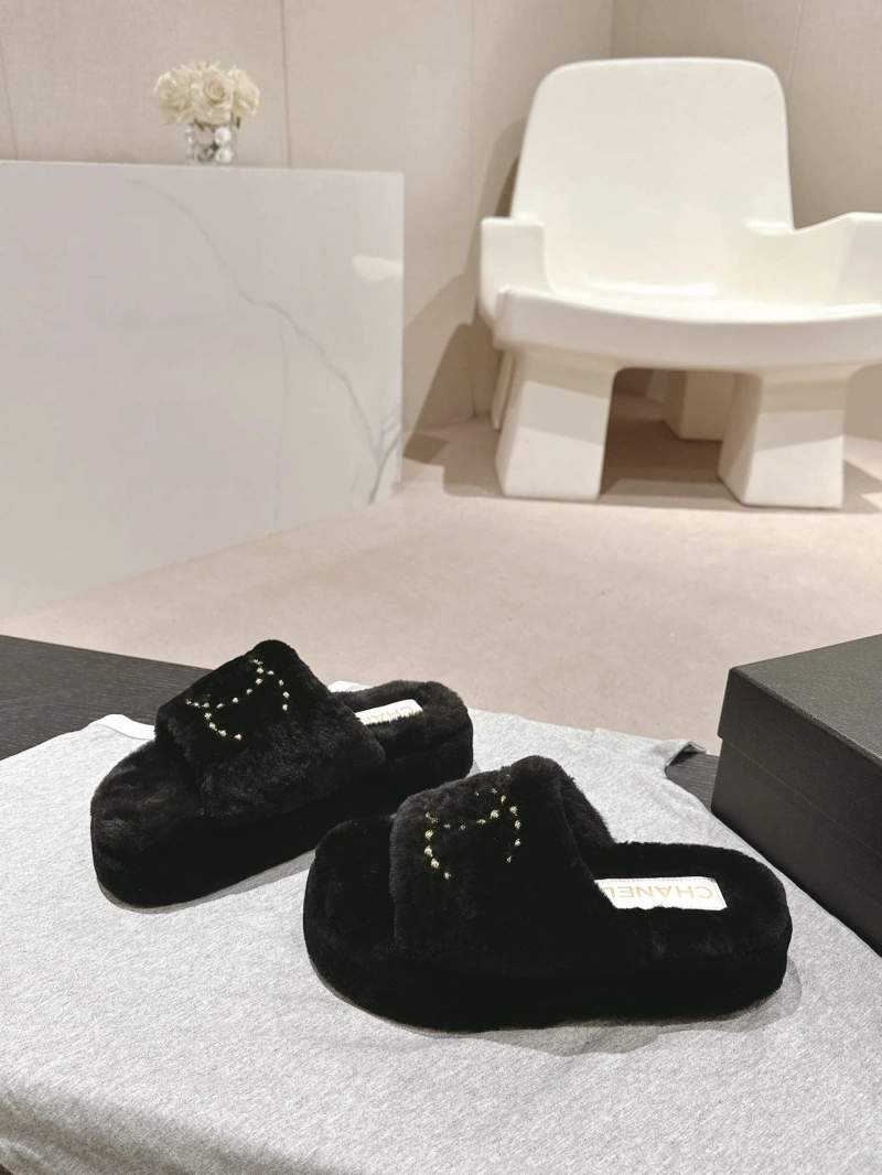 Elegant Chxnxl Slippers 126117