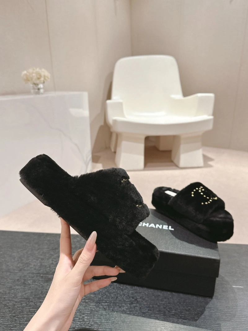 Elegant Chxnxl Slippers 126117