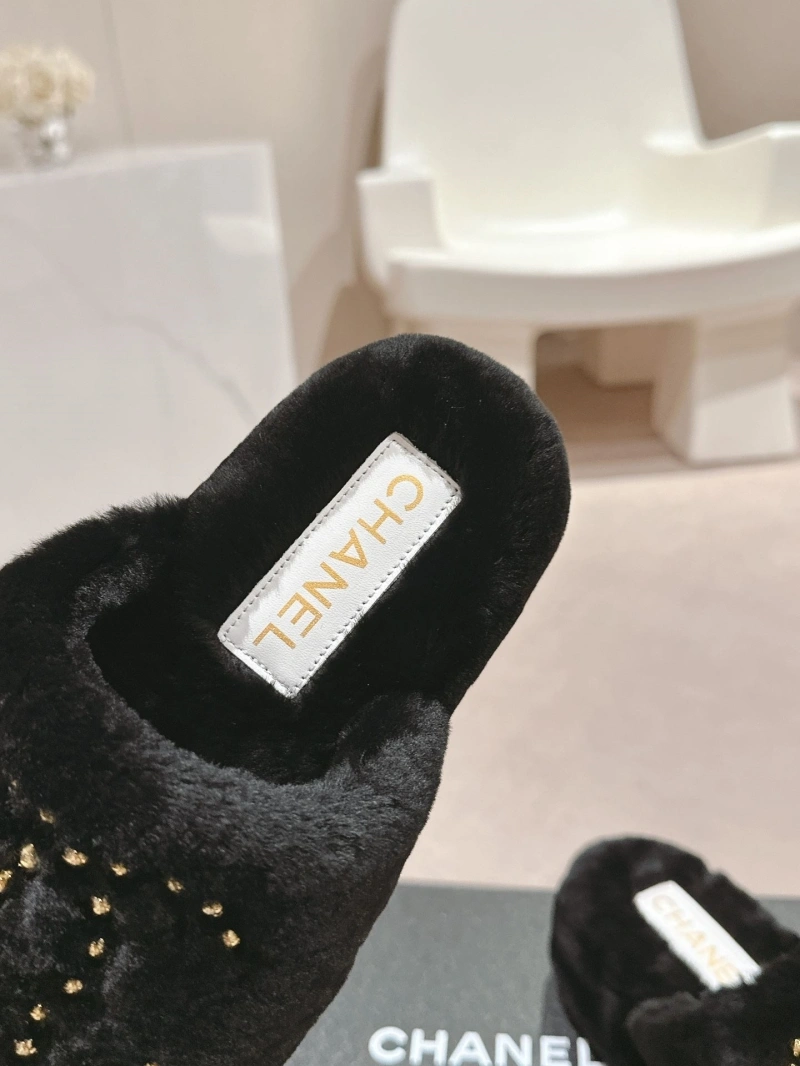 Elegant Chxnxl Slippers 126117