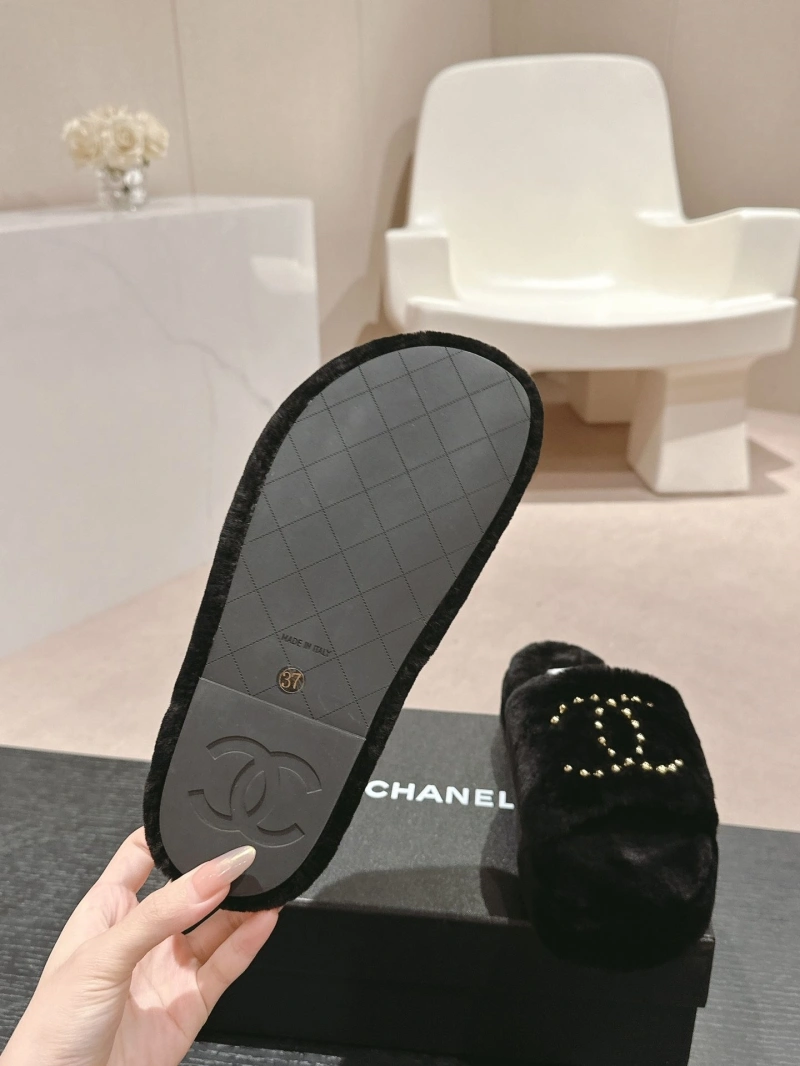 Elegant Chxnxl Slippers 126117