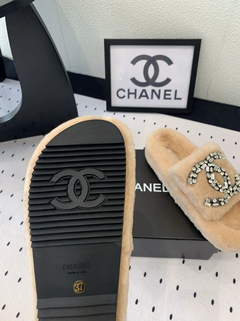 Chxnxl Slippers EyeCatching 126104