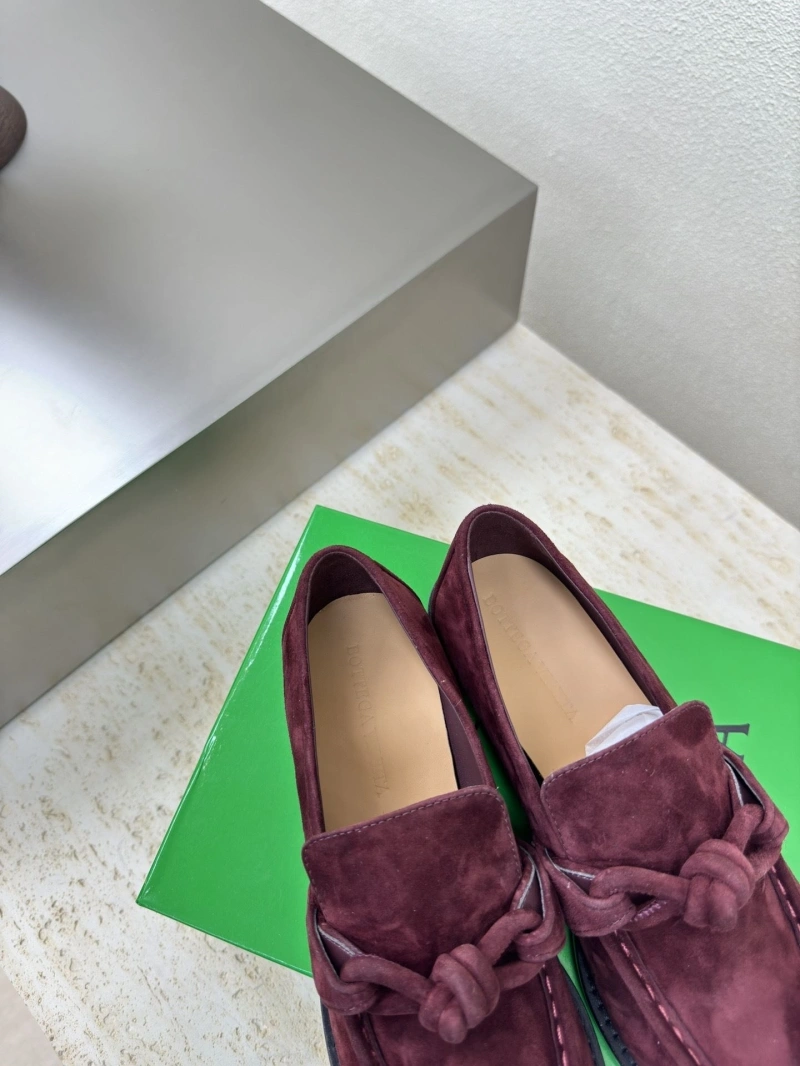 Cozy Bxttxga Vxnxta Leather Shoes 113095