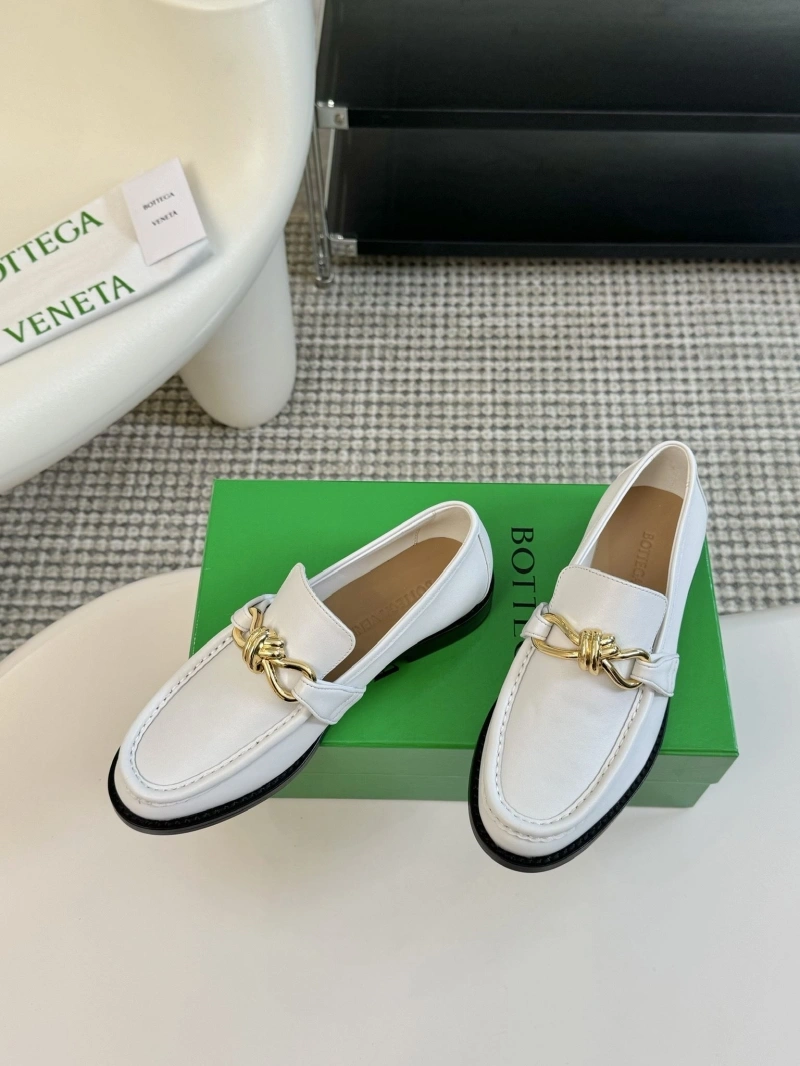 Bxttxga Vxnxta Leather Shoes Sleek 113082