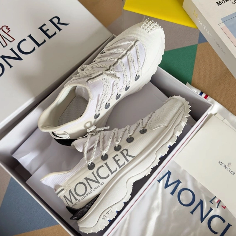 Functional Mxnclxr Sneakers 197613