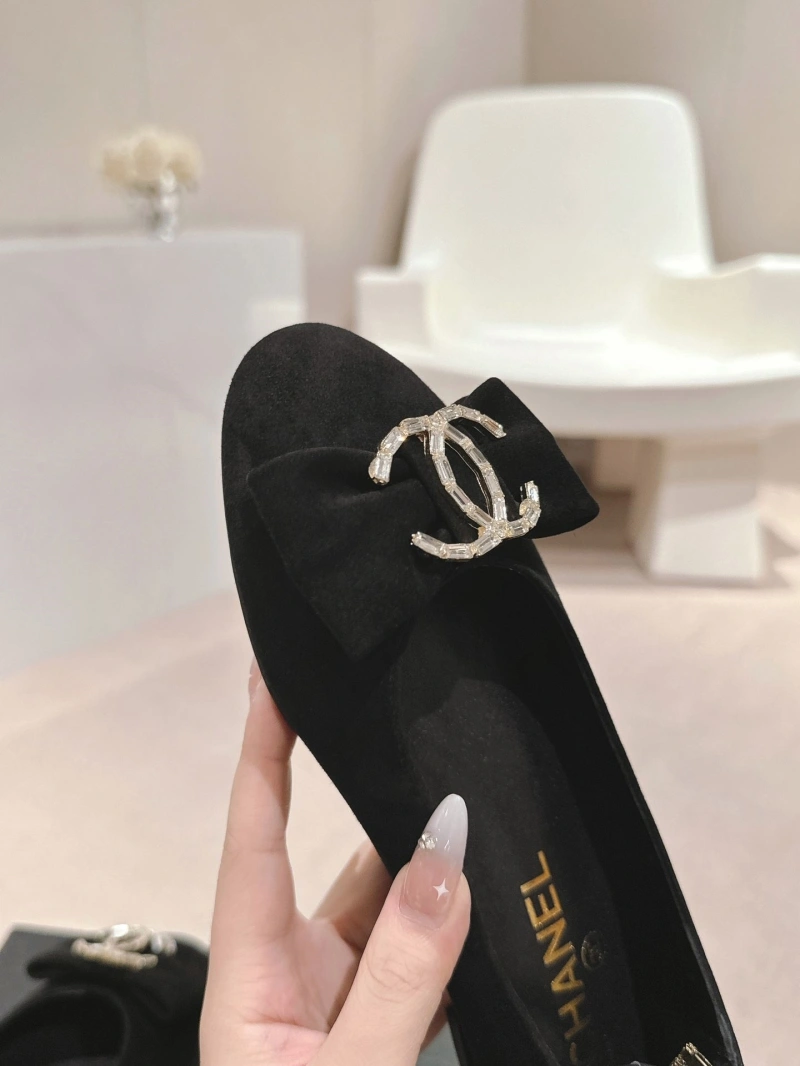 Refined Chxnxl Flat Shoes 126329