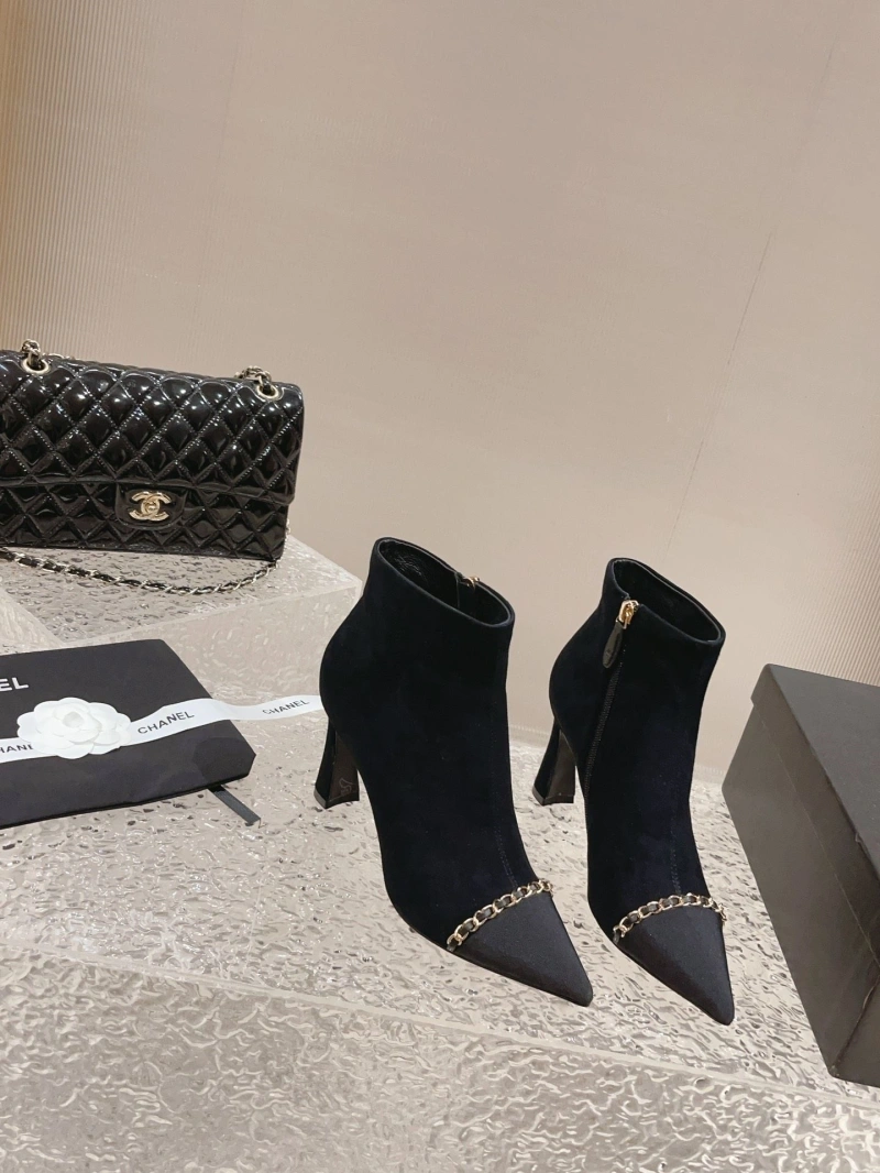 Refined Chxnxl Boots 126486