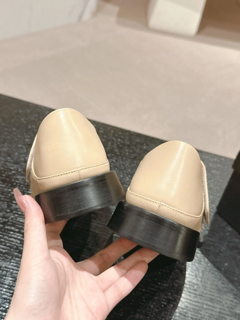 Sleek Chxnxl Leather Shoes 126271