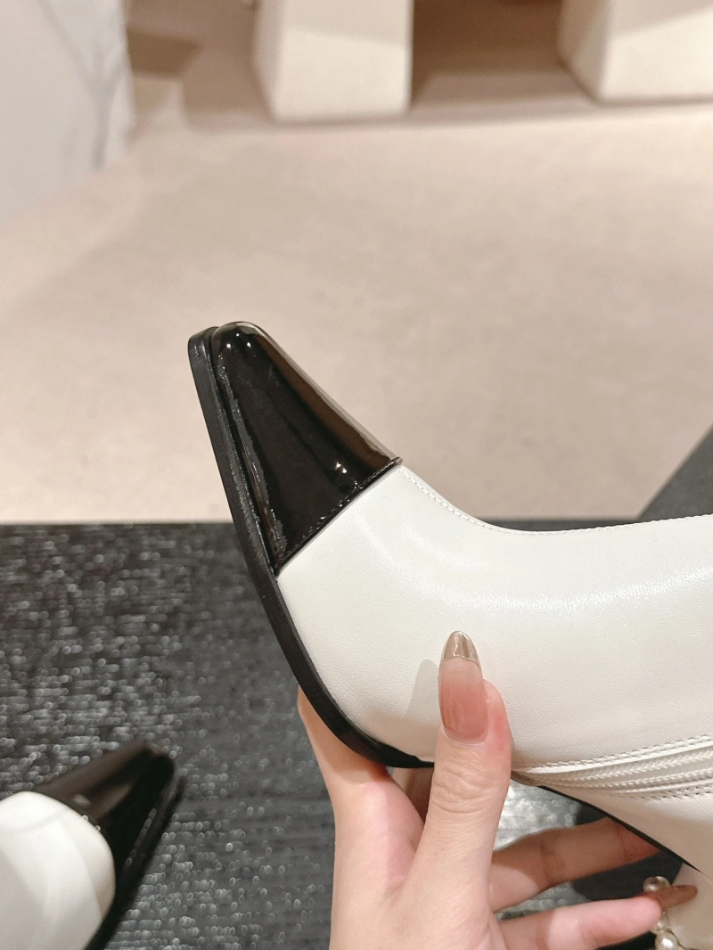Stylish Chxnxl Boots 126465