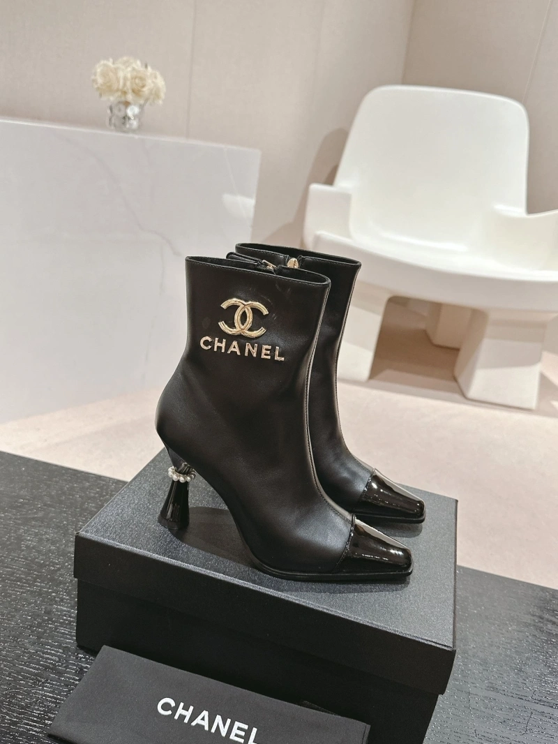 Durable Chxnxl Boots 126463