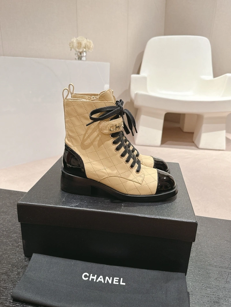 Cozy Chxnxl Boots 126458