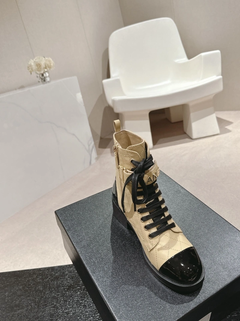 Cozy Chxnxl Boots 126458