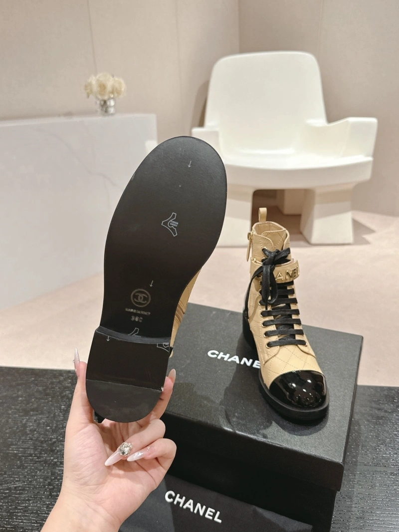 Cozy Chxnxl Boots 126458